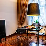 Home & Travel
